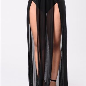 Mesh black skirt.
